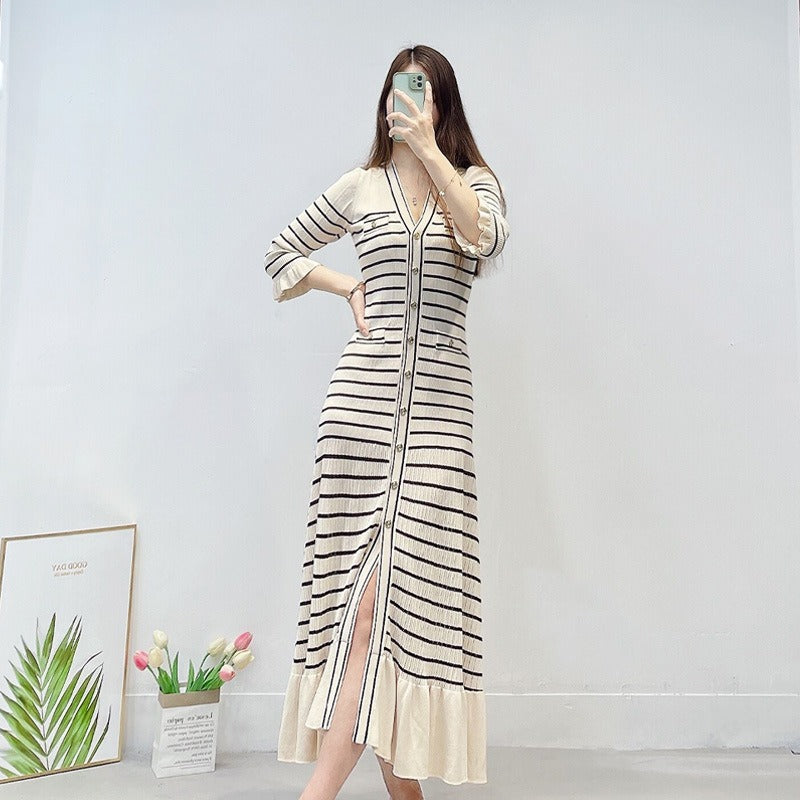 Early Spring New French Small Fragrance Stripe Contrast V-neck Ruffle Edge Slim Fit Knitted Long Dress